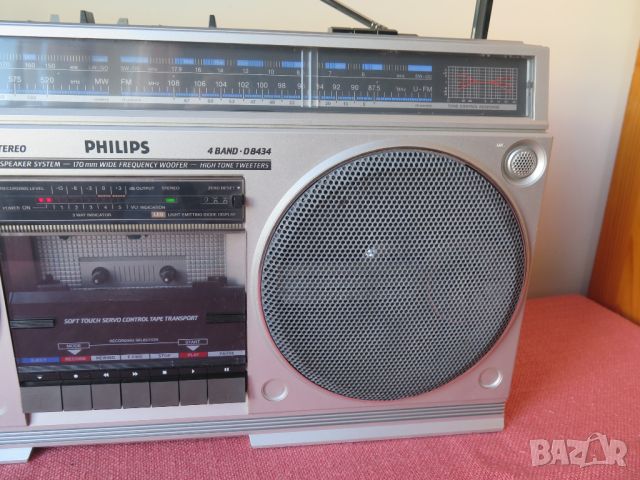 PHILIPS D-8434-радиокасетофон-1982г, снимка 3 - Радиокасетофони, транзистори - 46757067