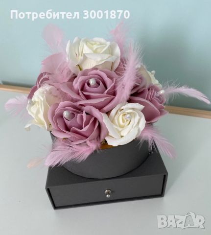 Аранжирани сапунени рози в кутии букет в кутия подарък цветя, снимка 2 - Изкуствени цветя - 45483028