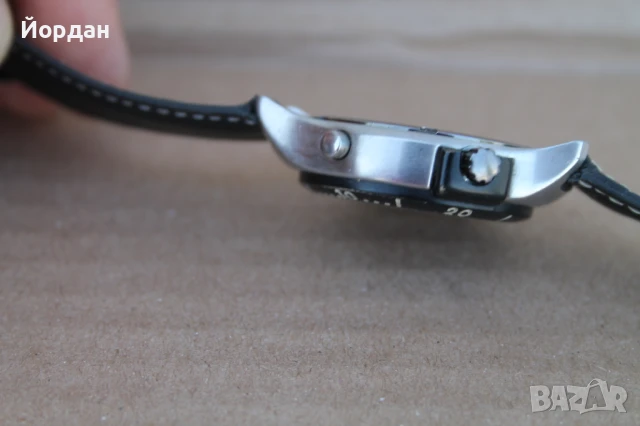 Швейцарски мъжки часовник ''Marlboro racing watch'' хронограф, снимка 8 - Мъжки - 50565464