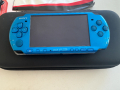 PSP 3000 Vibrant Blue - хакнато с 32GB карта, снимка 2