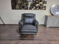 Тъмно сив кожен фотьойл La-z-boy с електрически релаксиращ механизъм, снимка 8