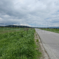 Поземлен имот,намиращ се на главен път Самоков-Дупница, снимка 1 - Земеделска земя - 45038154