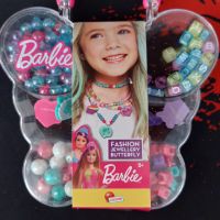 BARBIE FASHION ПЕПЕРУДА ЗА МОДНИ БИЖУТА БАРБИ, снимка 5 - Шноли, диадеми, ленти - 45900670