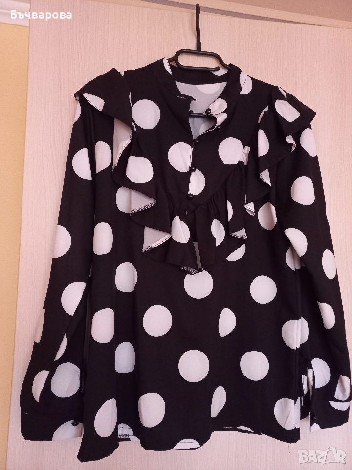 Чисто нова риза на точки, от лека материя., снимка 1