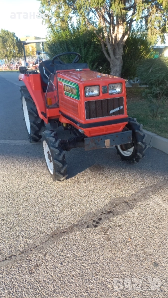 Трактор Hinomoto , снимка 1