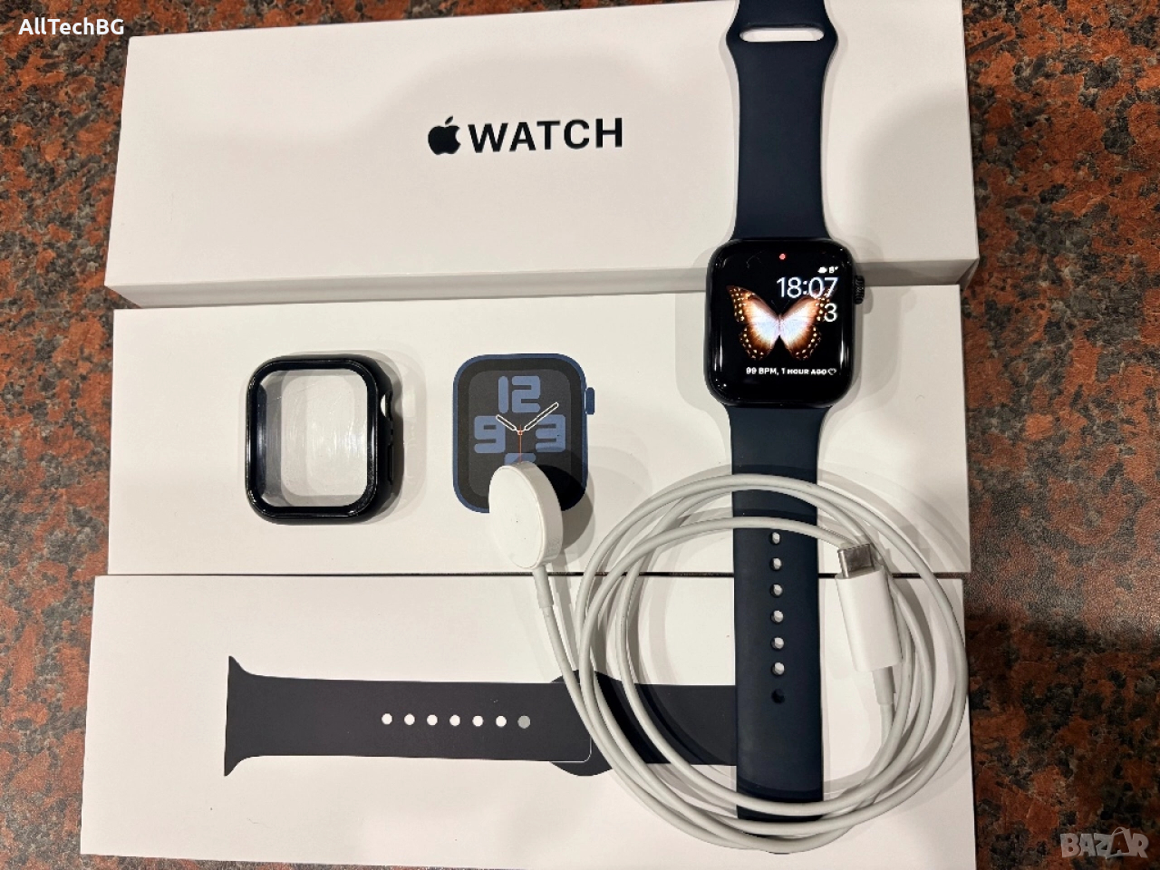Часовник Apple Watch SE (Gen 2) 44mm, снимка 1