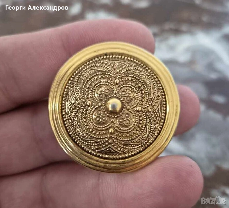 Винтидж позлатена брошка Западна Германия стил Етруско възраждане Etruscan Revival, снимка 1