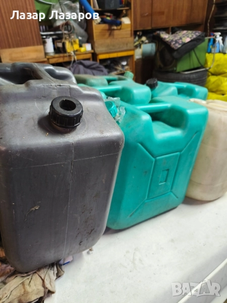 Продавам туби 20 литра за вода, вино и ракия , снимка 1