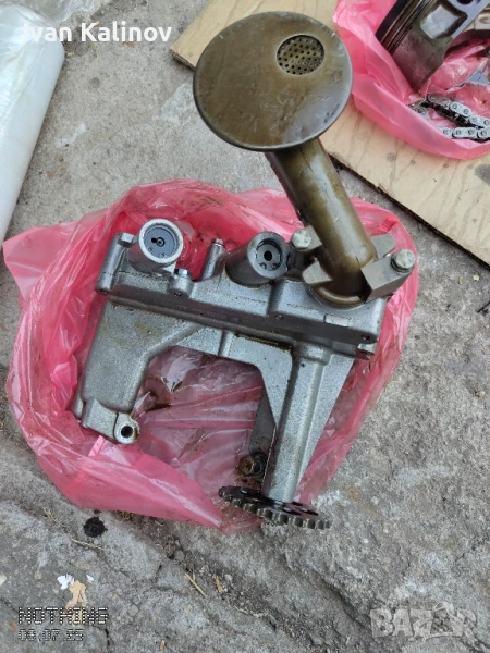 Маслена помпа от бмв 4.4, снимка 1