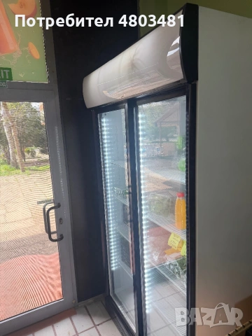 Хладилна витрина