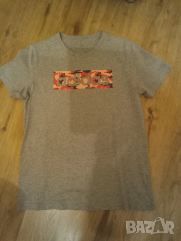 Оригинална тениска Adidas S размер 