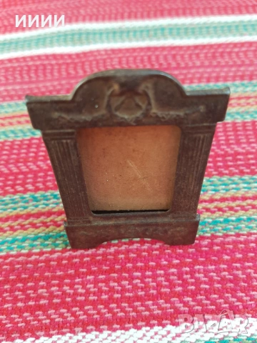 Статив рамка за портретна снимка