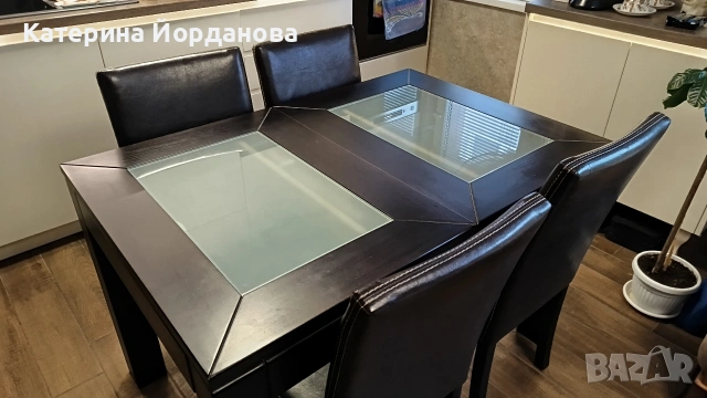 Трапезна маса с 4 стола 