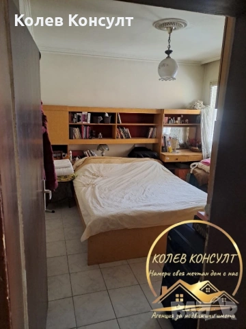 Етаж от къща с таванско помещение град Хасково,кв.Куба, снимка 6 - Етаж от къща - 53905458