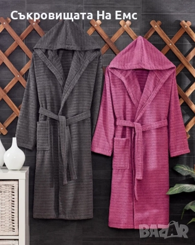 Хавлиен Халат с Качулка  100% Памук  L/XL Размер  32лв.🎀 Наличен и в двата цвята