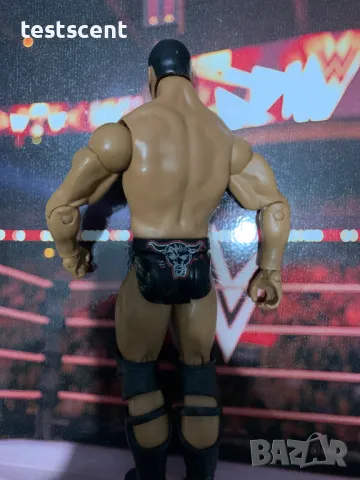 Екшън фигура WWE The Rock Скалата Classic Look Basic mattel People's Champ figure играчка, снимка 8 - Колекции - 48938000