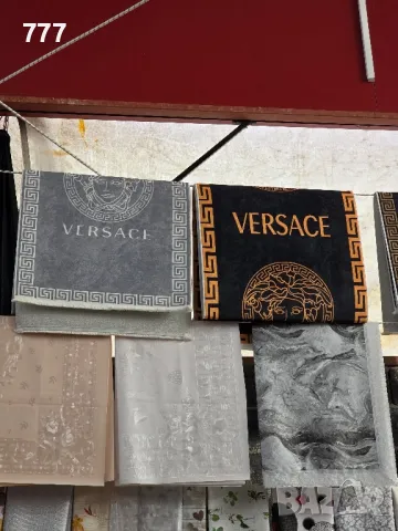 пътеки килими versace , снимка 5 - Пътеки - 48244032