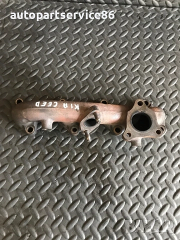 Колектор за изпускателни газове за KIA Ceed 1.6 CRDi (2007–2012), снимка 2 - Части - 53231958