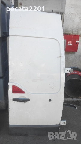 Продавам - Задна лява и задна дясна товарни врати за Рено Мастер 2018 г. , снимка 4 - Части - 51762582