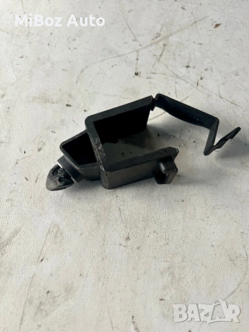 Държач авариен триъгълник БМВ BMW, снимка 2 - Части - 53726716