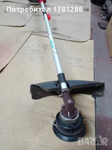 Бензинов тример за косене на трева., снимка 3 - Градинска техника - 52371987