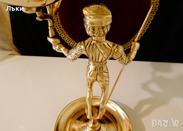 Бронзов свещник,скулптура Landsknecht leuchter,1.7 кг. , снимка 6 - Антикварни и старинни предмети - 54101894