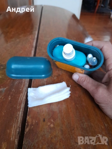 Стара аптечка ИЗП-3, снимка 4 - Други ценни предмети - 53350779