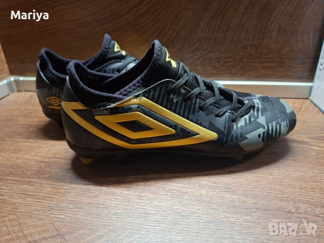 бутонки UMBRO N38,5, снимка 3 - Футбол - 53748512