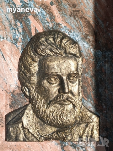 Ботев , скулптурен барелеф от Йордан Кръчмаров . , снимка 4 - Пана - 51523209