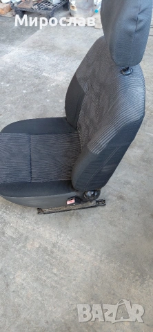 Предна дясна седалка за Дачия Логан МСВ, снимка 3 - Части - 53776898
