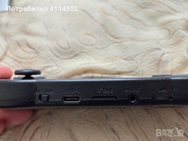 SF2000 Retro Handheld Game Console 3 inch Portable with Games, снимка 3 - Други игри и конзоли - 53861124