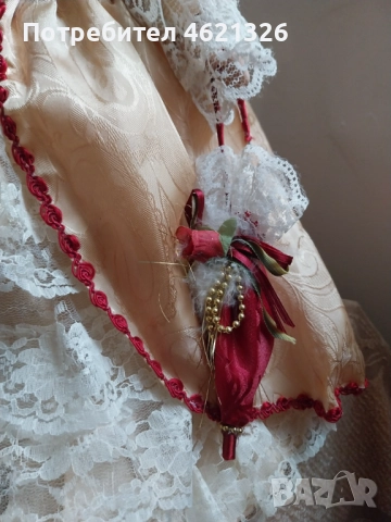 Викторианска порцеланова кукла колекционерско издание с чадър и шапка, снимка 10 - Декорация за дома - 52069123