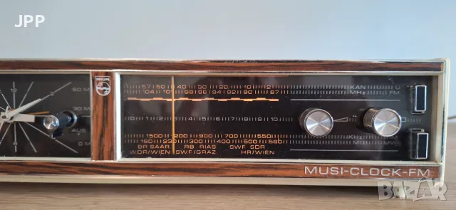 Радиочасовник Philips Musi-Clock FM 22RS294, снимка 3 - Радиокасетофони, транзистори - 49325695