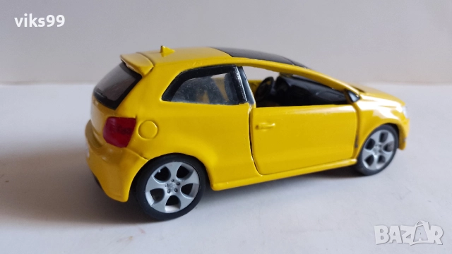 Bburago VOLKSWAGEN Polo GTI Mark 5 Мащаб 1:32, снимка 5 - Колекции - 52809598