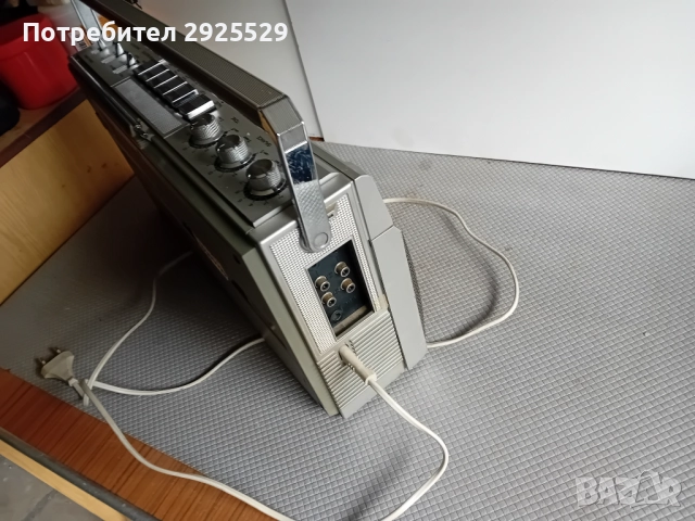 Радиокасетофон PHILIPS, снимка 6 - Радиокасетофони, транзистори - 49103907