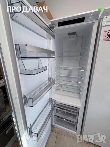 AEG хладилник за вграждане 