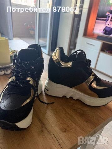 Дамски маратонки на платформа, снимка 3 - Маратонки - 52542113