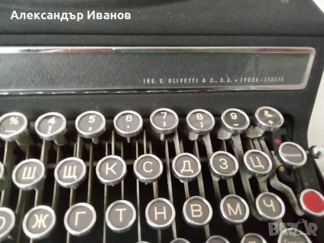 Италианска пишеща машина OLIVETTI 1940 г., снимка 4 - Антикварни и старинни предмети - 53569752