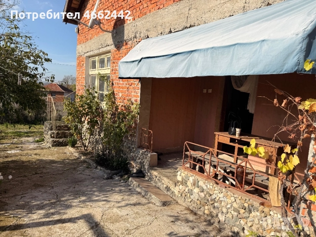 Къща на два етажа , снимка 4 - Къщи - 52630829