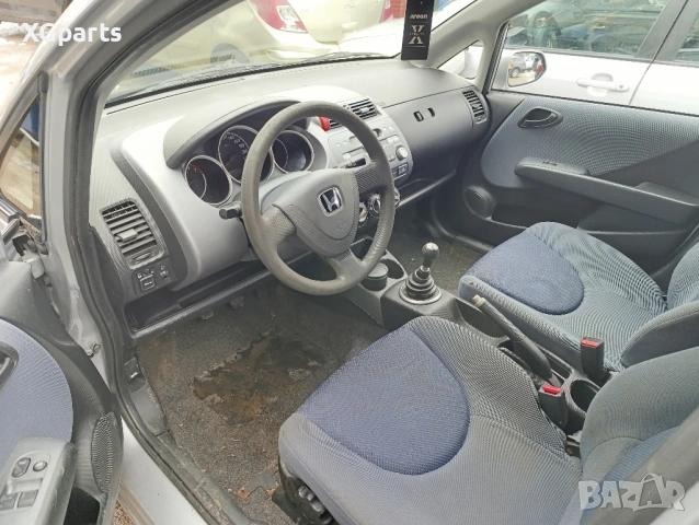 Honda Jazz 1.4 бензин 83к.с. 2004г. НА ЧАСТИ, снимка 5 - Автомобили и джипове - 53601850