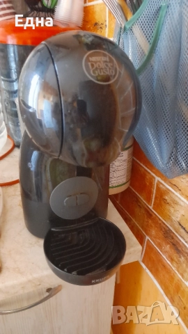 Кафемашина с капсули Долче Густо,с проблем, снимка 2 - Кафемашини - 52103373