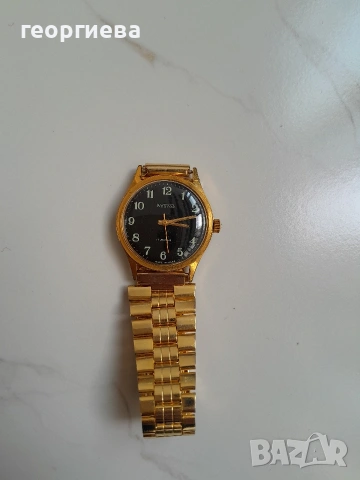 много красив и запазен Восток/Wostok USSR, снимка 2 - Антикварни и старинни предмети - 53710014