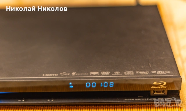 SONY BDP-S370 Blu-Ray player , снимка 3 - Плейъри, домашно кино, прожектори - 53574227