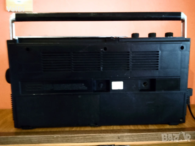 Радиокасетофон Philips , снимка 6 - Радиокасетофони, транзистори - 54237992