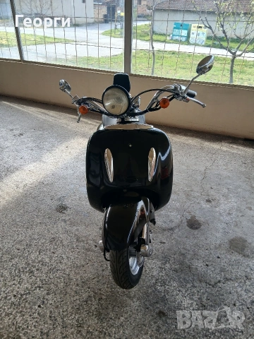 Продавам скутер 50куб. НОВ ВНОС, снимка 3 - Мотоциклети и мототехника - 54251411
