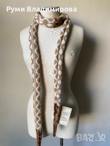 Бежов шал от 100 % alpaca, с етикет, снимка 3 - Шалове - 52813155