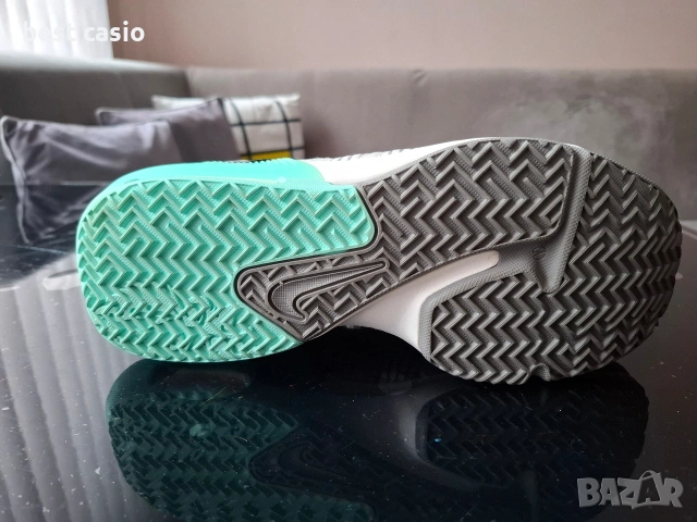 Продавам нов оригинален Nike LeBron 7., снимка 5 - Маратонки - 53220105