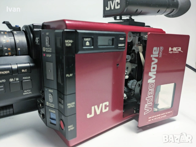 Видеокамера JVC GR-C7E с оригинален куфар, снимка 4 - Камери - 53471895