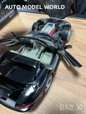 Метална колекционерска количка модел DODGE VIPER SRT 1:18 мащаб, снимка 6 - Колекции - 52281286
