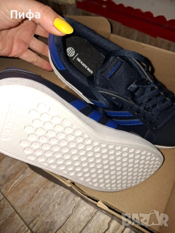 Нови ,оригинални ,кожени маратонки , снимка 3 - Детски маратонки - 53818031